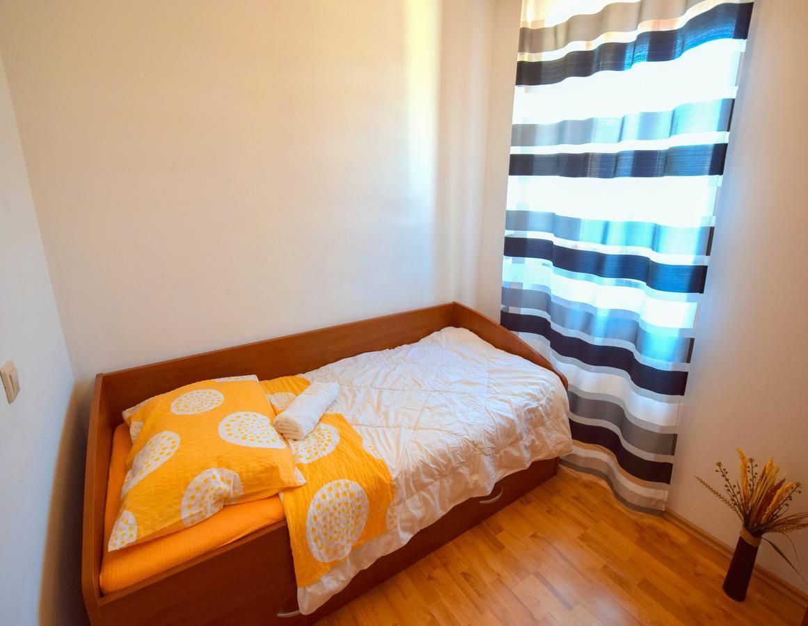 Apartments Ivanka Malinska Exterior foto
